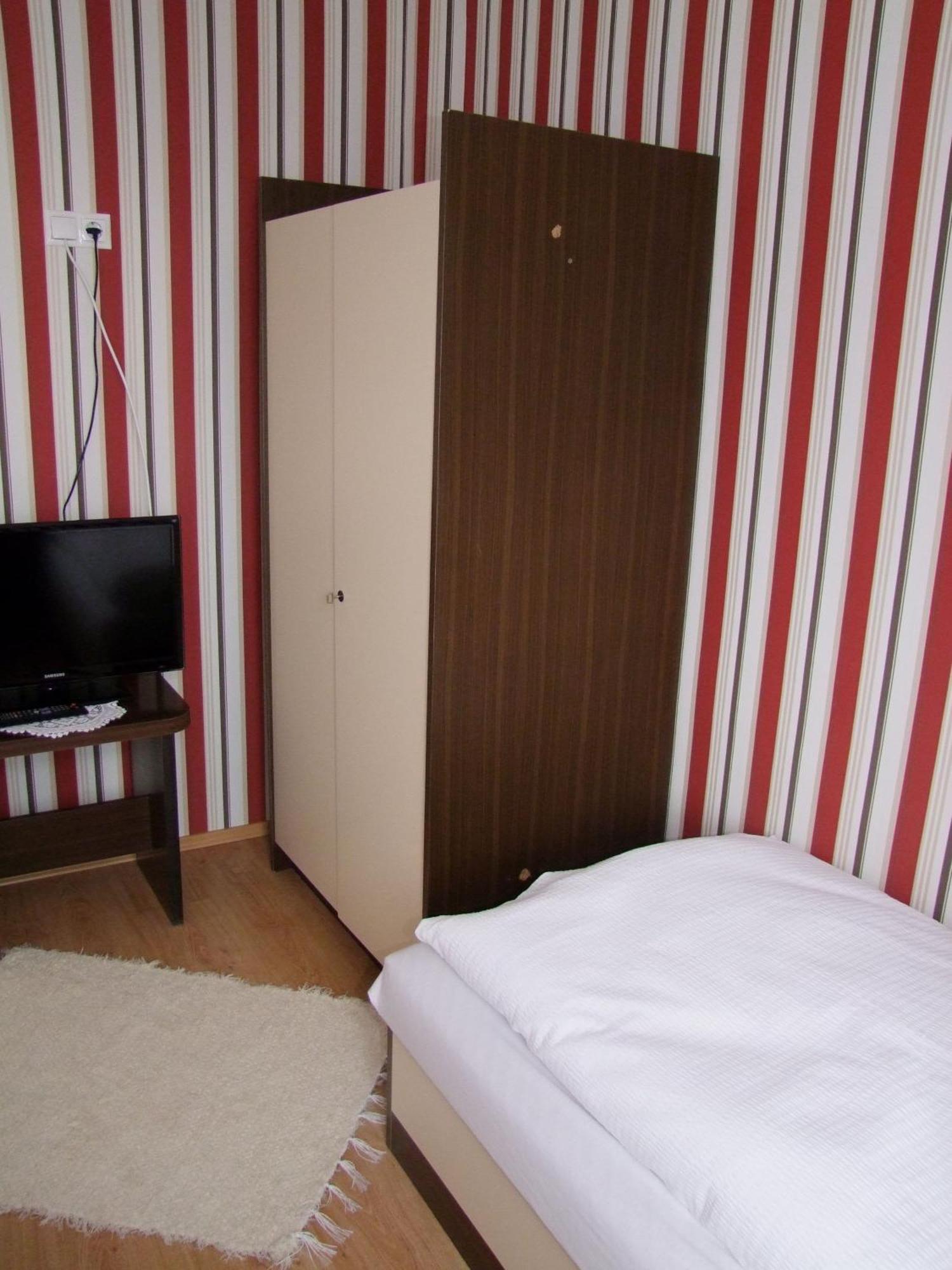 Rajna Vendeghaz Villa Bogacs Room photo